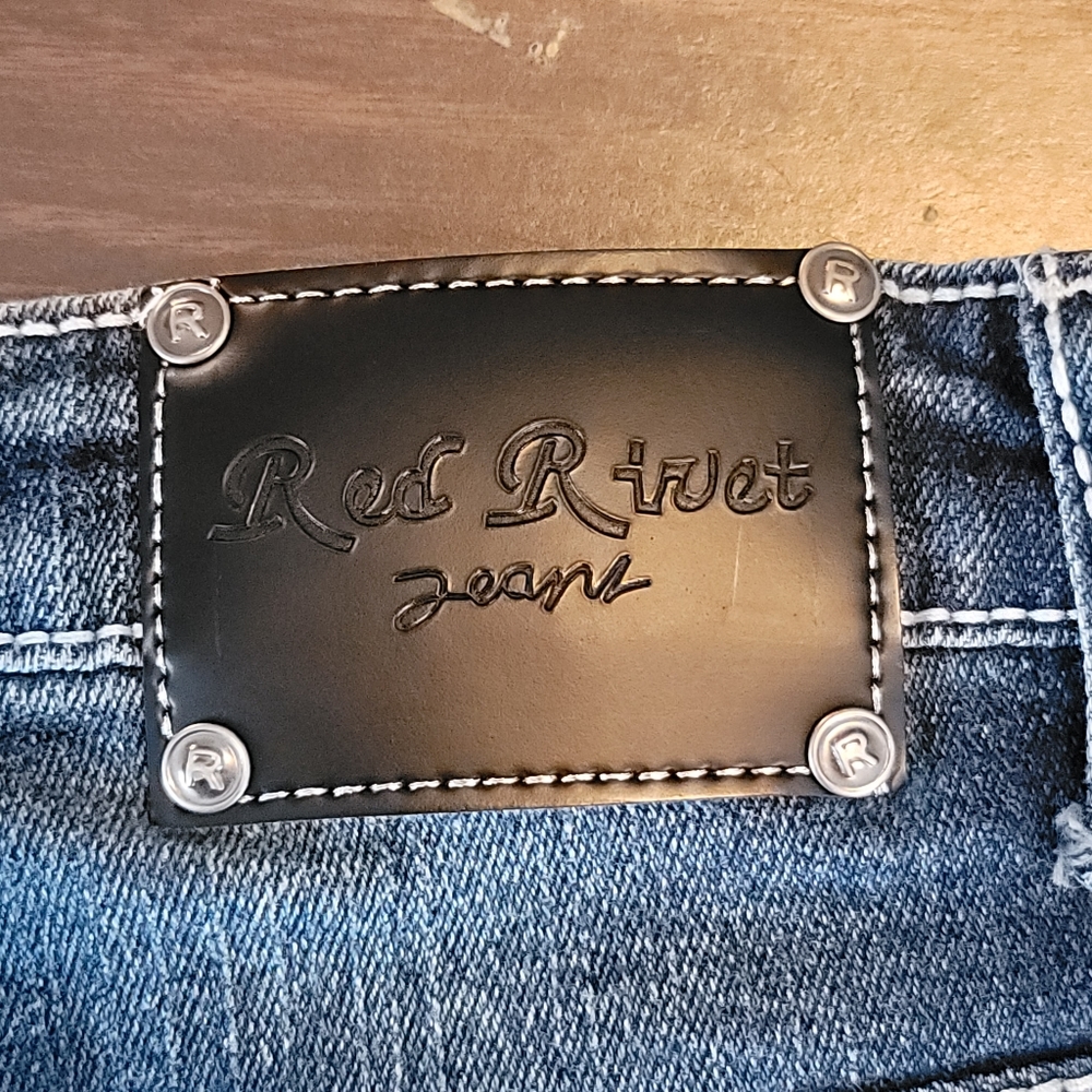 Red Rivet Embellished Jean Shorts - Picture 5 of 11